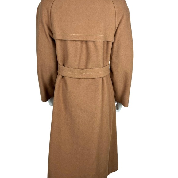 Beautiful 100% wool vintage camel colored coat! - Picture 2 of 7